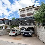 Apartment Marina-5 By Interhome *