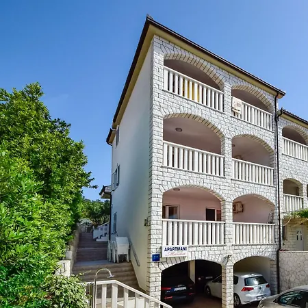 Apartmán Marina-5 By Interhome
