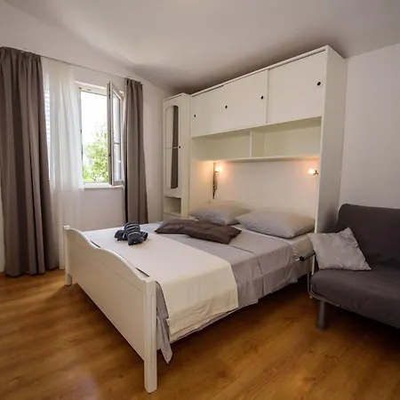 Marina-5 By Interhome Apartmán