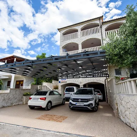 Apartmán Marina-5 By Interhome *